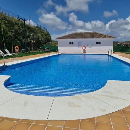 Seaside Serenity - Stylish Apartment With Spectacular Views Манилва Экстерьер фото